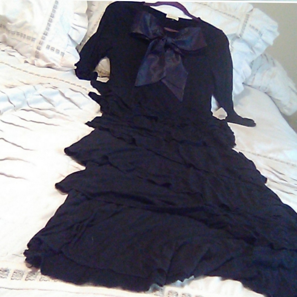 ISO.... Nuggles Ruffle dress - Picture 3 of 3